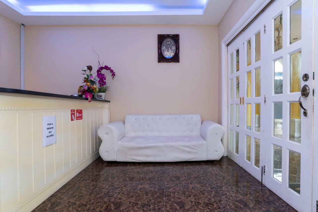 Oyo 1228 R & R Motel Johor Bahru Exterior photo