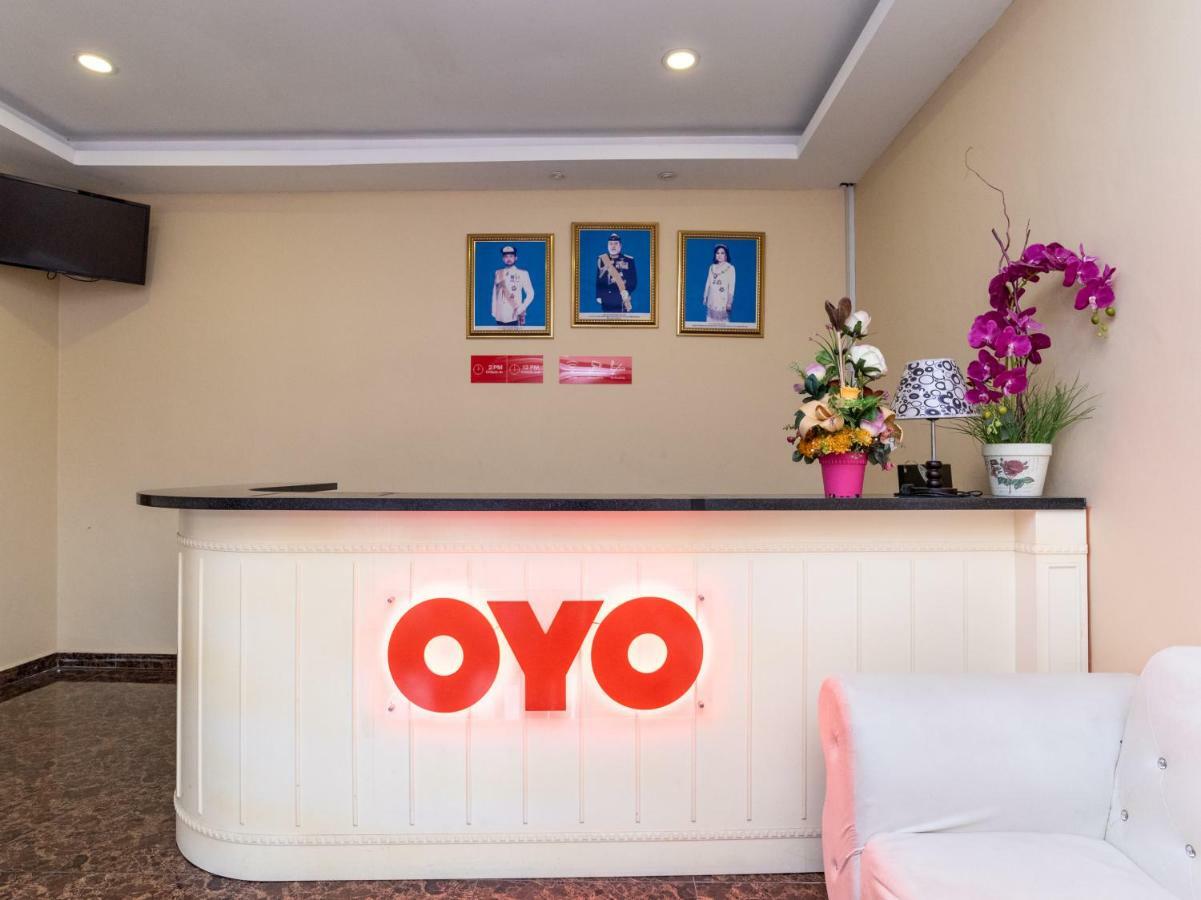 Oyo 1228 R & R Motel Johor Bahru Exterior photo