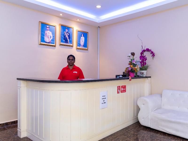 Oyo 1228 R & R Motel Johor Bahru Exterior photo